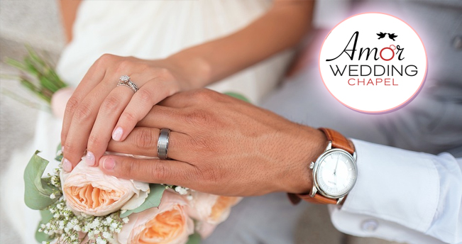 wedding couple hand in hand